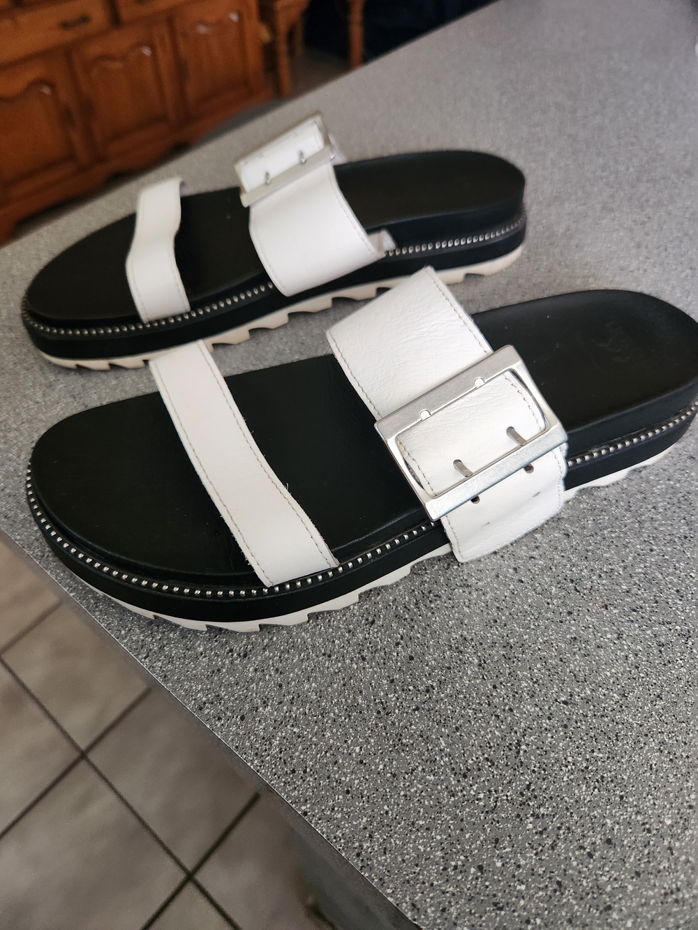 Sorel White Leather Buckle Slide Sandals with Silver Hardware - Picture 2 of 5